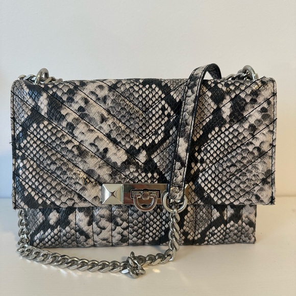 Snakeskin Patterned Chain Shoulder Bag - Picture 1 of 5